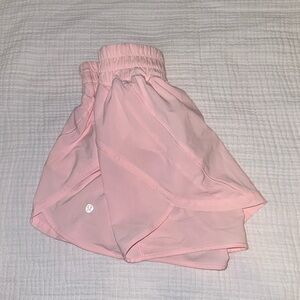 lululemon free run strawberry milkshake shorts size 2